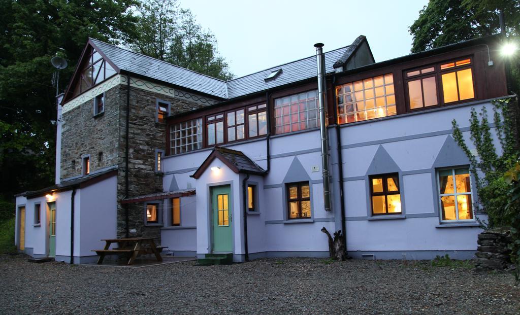 Moville Boutique Hostel & Apartments ภายนอก รูปภาพ