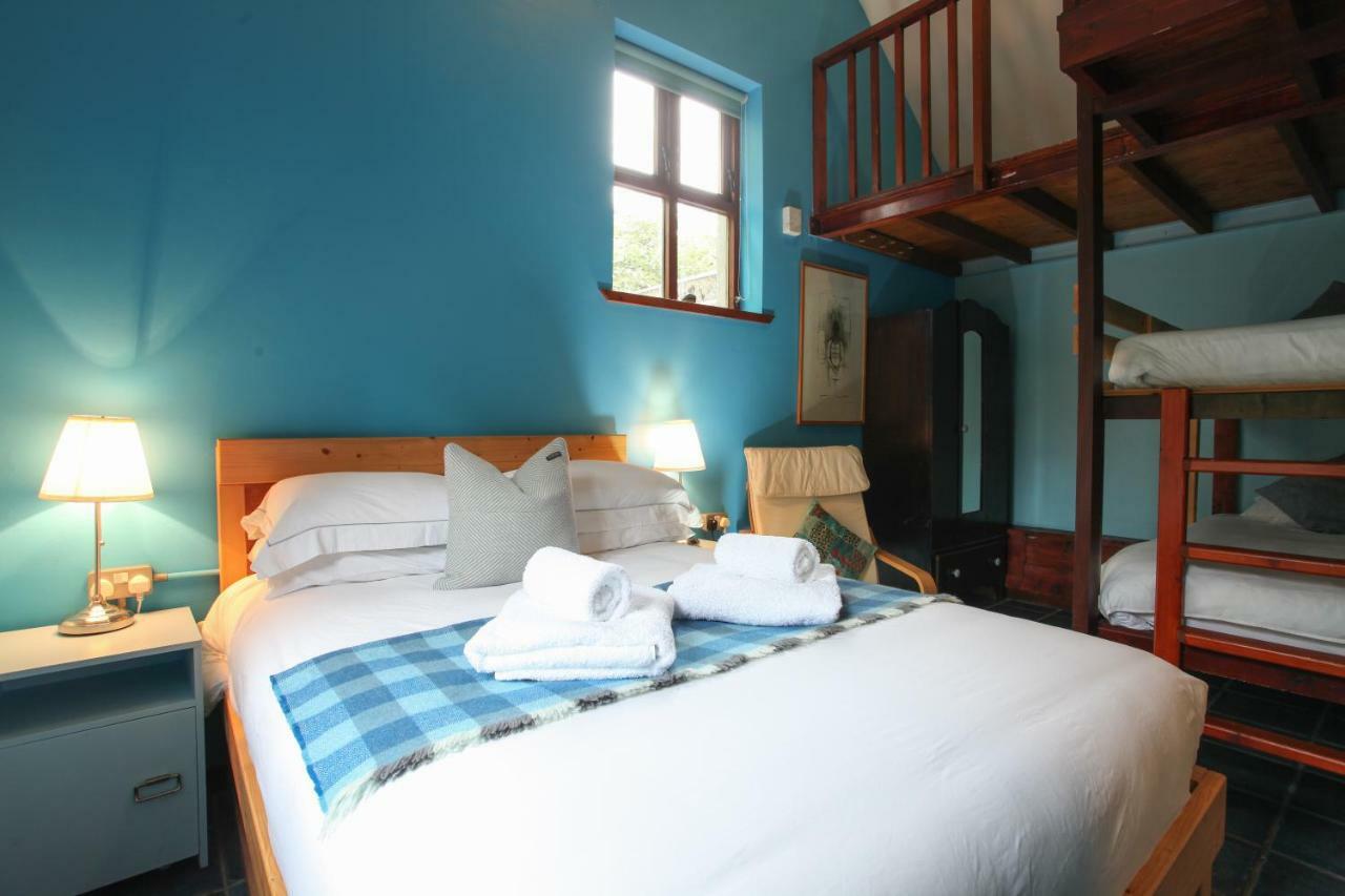 Moville Boutique Hostel & Apartments ภายนอก รูปภาพ